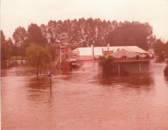 Hochwasser am Nittenauer Volksfest