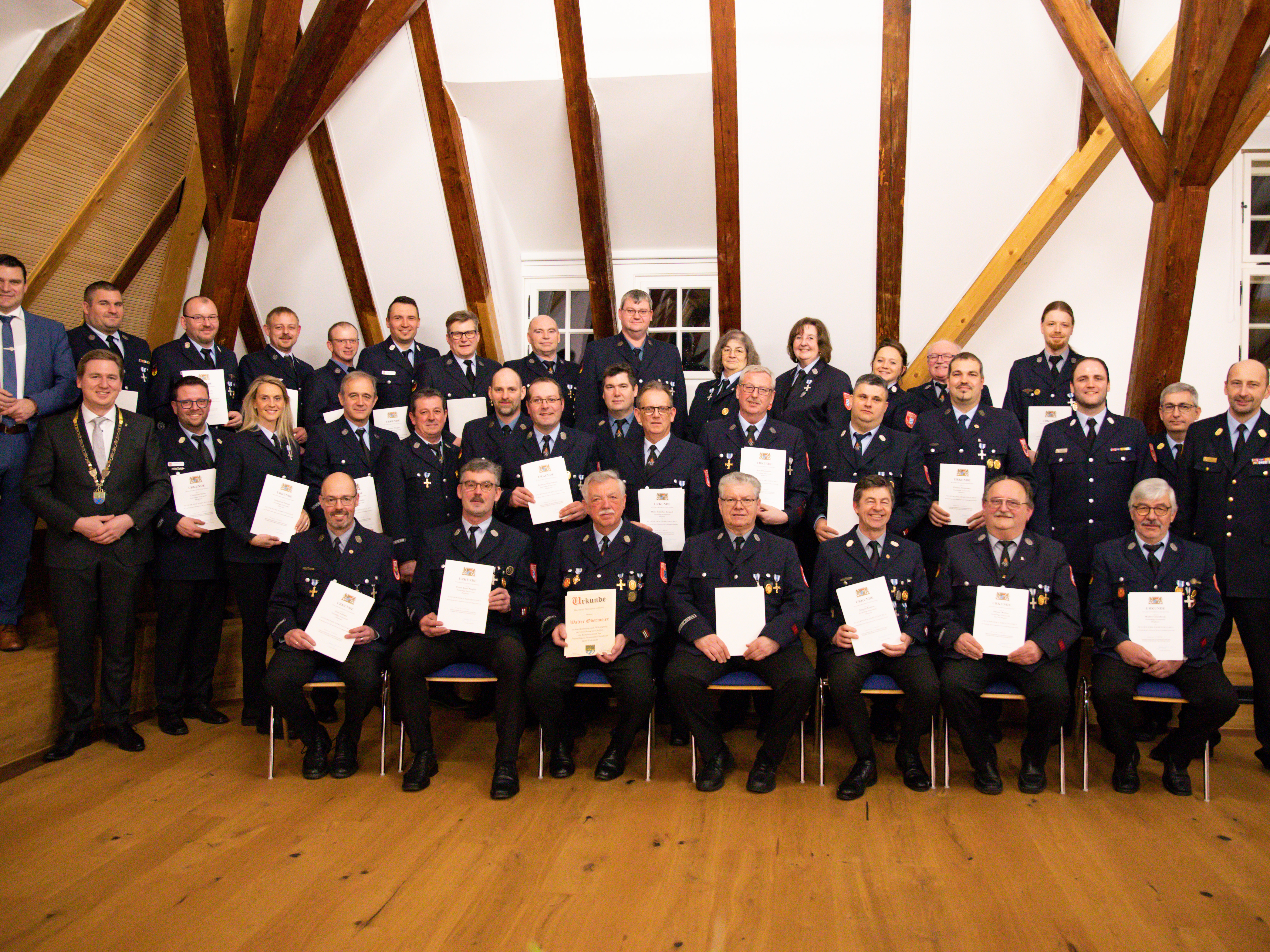 Staatliche Ehrungen, 25/40/50 Jahre aktiver Dienst