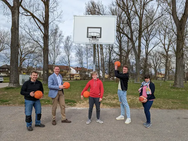 Joachim Walter, Benjamin Boml, Simon Weber, Lucas Pöllinger und Carmen Heller, Stadt Nittenau