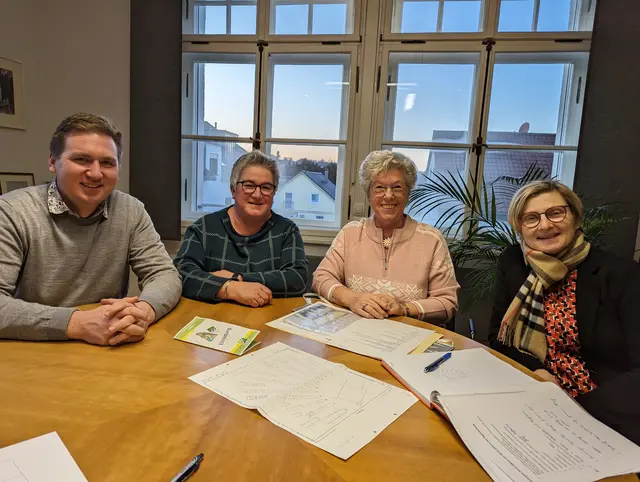 Das Organisationsteam der Party 60+ (Benjamin Boml, Evi Kugler, Helga Proske und Elke Mikelat) hat ein abwechslungsreiches Programm auf die Beine gestellt.